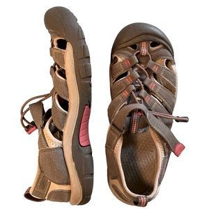 Women’s Keen hiking sandals